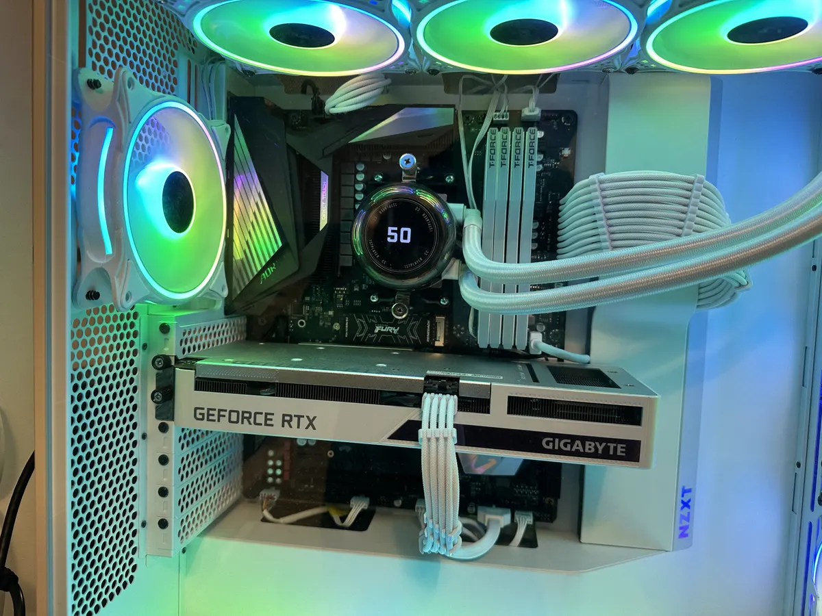 Configurație PC custom